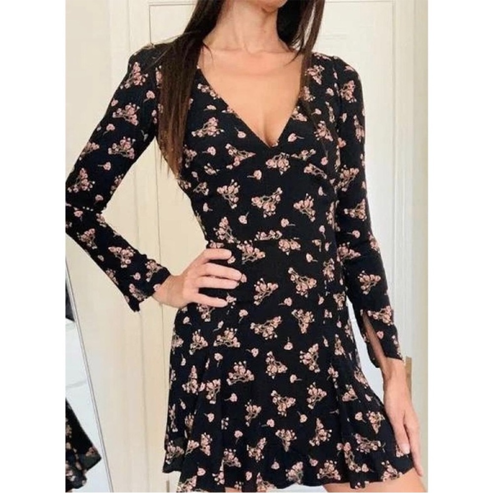 I am looking for a dress like this, size 6 or 8.